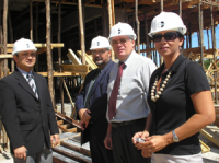 Pres. TRT-MA (camisa clara) visita obras do FAS acompanhado pelo diretor-geral (E), secretário-geral da Presidência e arquiteta 