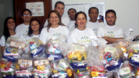 As juízas Juacema Aguiar e Elzenir Lauande (centro), com os servidores da Vara Trabalhista de Santa Inês 