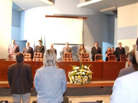 Presidente do TRT e demais autoridades presentes à mesa de honra da solenidade