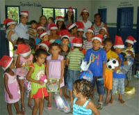 Magistrados e servidores da VT de Bacabal doam brinquedos a crianças de escola da área rural