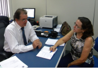 Advogada Raimunda Moema, em audiência com o ouvidor