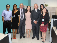 Ministro Brito Pereira; desembargador Luiz Cosmo e equipes de servidores do Juízo Conciliatório
