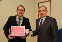 Desembargador James Magno e reitor Natalino Salgado.
