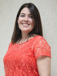 Servidora Adália Oliveira.