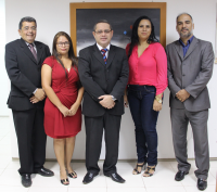 Da esquerda para a direita: Professores José Júnior e Nazareth Mendes; desembargador James Magno; professora Patrícia Caldas; e juiz Gustavo Castro.