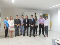 Juízes Paulo Mont'Alverne e Lucas Castro com servidores da 7ª VT e da Corregedoria