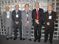 (Da esquerda para a direita) Advogados Carlos Couto e Pedro Duailibe; desembargador James Magno; juízes Eduardo Mesquita e Saulo Fontes.
