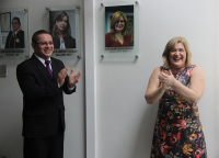 Presidente James Magno e desembargadora Ilka ESdra descerraram o retrato na Galeria de Ex-Presidentes do TRT-MA