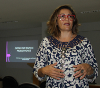 Psicóloga Ana Lúcia Zandomeneghi.