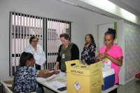 Equipe de saúde do TRT-MA e da Semus recebeu servidores e conferiu carteiras de vacinação