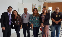 Presidenta Solange, acompanhada de gestores e outros servidores, ficou satisfeita com o andamento dos trabalhos