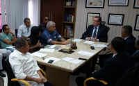 Desembargador Gerson de Oliveira preside a audiência de conciliação dos rodoviários.