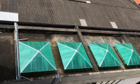 Novas placas colocadas sobre os domus