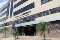 Fórum Astolfo Serra abriga as Varas do Trabalho de São Luís