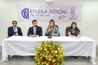 Mesa de honra: juízes Rogério Pinheiro e Paulo Fernando, desembargadora Márcia Andrea e juíza Ângela Luna.