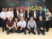 Noredim, o primeiro (em pé) da esquerda para direita, representou o TRT no workshop sobre inovação