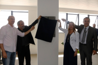 Descerramento da placa inaugural foi feito pela presidenta Solange, pelo juiz Paulo Mont'Alverne, por Cláudio Sampaio e Ricardo Beckman