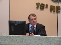 Presidente do TRT, desembargador Gerson de Oliveira, fez proposta de reajuste ao Sindicato das Indústrias Metalúrgicas