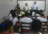 A equipe itinerante deu palestras  a alunos do ensino médio