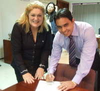 Desa. Ilka Esdra e o novo diretor da VT de Presidente Dutra
