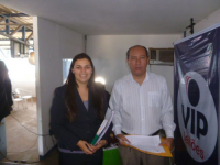 Juíza Gabrielle Boumann e servidor Paulo Rodrigues participaram do leilão
