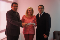 Professor José Rodrigues Júnior e desembargadores Ilka Esdra e James Magno.