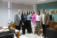 Des. James Magno, juíza Conceição Meirelles, Camila Pinto, Célia Cristina e os juízes Ângela Luna e Maurílio Neris