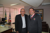 Vice-presidente do Tribunal Regional do Trabalho da 8ª Região recebe medalha no TRT16