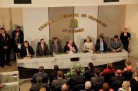 Desembargador Luiz Cosmo discursa.