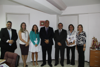 Presidente do TRT e superintendente da Caixa e gestores das instituições