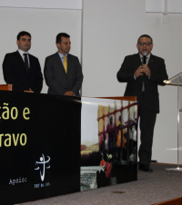 Lançamento da campanha em defesa da Justiça do Trabalho. Da esquerda para a direita: presidente da Amatra XVI, juiz Fernando Barboza; procurador-chefe do MPT-MA, Marcos Rosa; e presidente do TRT-MA, desembargador James Magno.