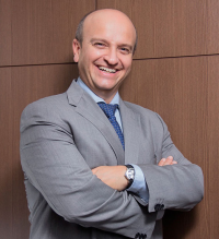 Professor Paulo Lucon.