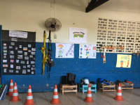 Sala temática sobre segurança do trabalho montada pelos alunos da Escola Vila Operária