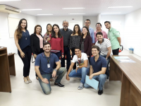 Acompanhado dos servidores, juiz Paulo Mont'Alverne, titular da 7a VT de São Luís, fez o encerramento da Semana de Extensão