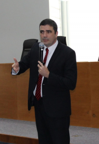 Palestrante Pádua Weber.