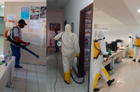 Três fotos com imagens de sanitização nas Varas do Trabalho do interior do estado