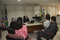 Presidente do TRT Maranhão, desembargador Carvalho Neto, recebendo a visita da deputada Socorro Waquim