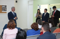 Foto do bate-papo conduzido pelo juiz titular da Vara do Trabalho de Pedreiras, Leonardo Ferreira, com os alunos de Direito da Faculdade de Educação Memorial Adelaide Franco 