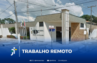 Arte feita com a foto da fachada da VT de Açailândia. E a informação: TRABALHO REMOTO