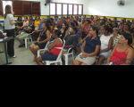 Odontóloga Teresa Gondim faz palestra para os pais dos alunos