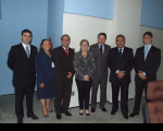 Presidente do TRT, Ilka Esdra (centro), com juízes e os integrantes da Comissão do Concurso