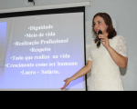 Rosely Vieira ficou emocionada com depoimento de um aluno que falou sobre falta de segurança das crianças na roça
