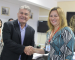 Desembargador José Evandro e a servidora Sílvia Castro.