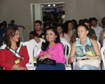 A palestra da juíza foi muito prestigiada, inclusive pela servidora Rosely Belo (à esquerda) também palestrante do último dia da Feira