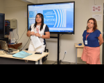 Fabiana (em pé) e Olívia ministram o curso sobre e-Gestão