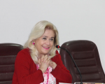 Professora Esther Martínez.