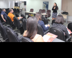 Juíza Gabrielle dialoga com servidores sobre aspectos processuais da reforma trabalhista