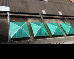 Novas placas colocadas sobre os domus