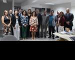 Dirigentes do TRT-MA, desembargadores Américo Bedê e José Evandro, com os novos gestores empossados
