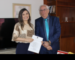 Presidente do TRT do Maranhão, desembargador Américo Bedê Freire, empossou a servidora Alrenise no cargo de secretária executiva da EJUD